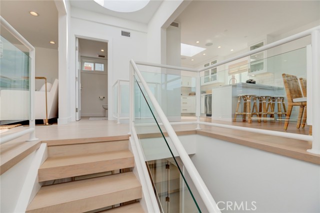 320 23rd Street, Manhattan Beach, California 90266, 3 Bedrooms Bedrooms, ,Residential,Sold,23rd,SB21207459