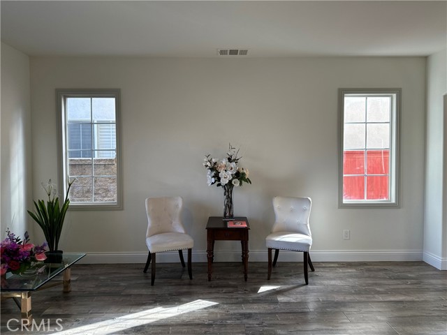 7297 Cobble Creek Drive, Eastvale CA: https://media.crmls.org/medias/e2327d23-ba50-46ee-822b-a69f657c13f6.jpg