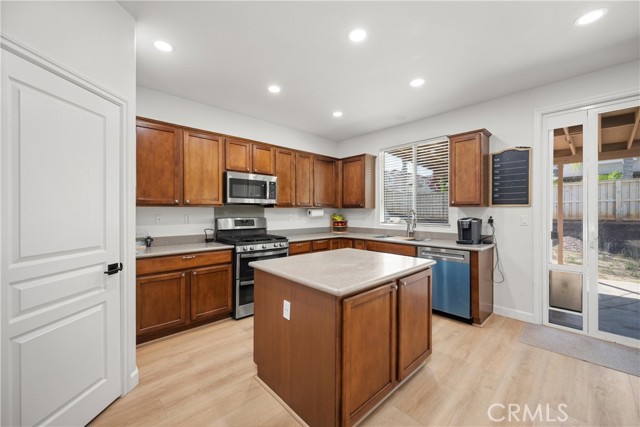 34287 Deergrass Way, Lake Elsinore CA: https://media.crmls.org/medias/e2332991-37bb-403f-8feb-cb4afb10bf45.jpg