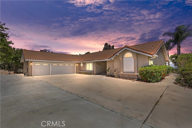 11056 Orchard View Ln, Riverside, CA 92503