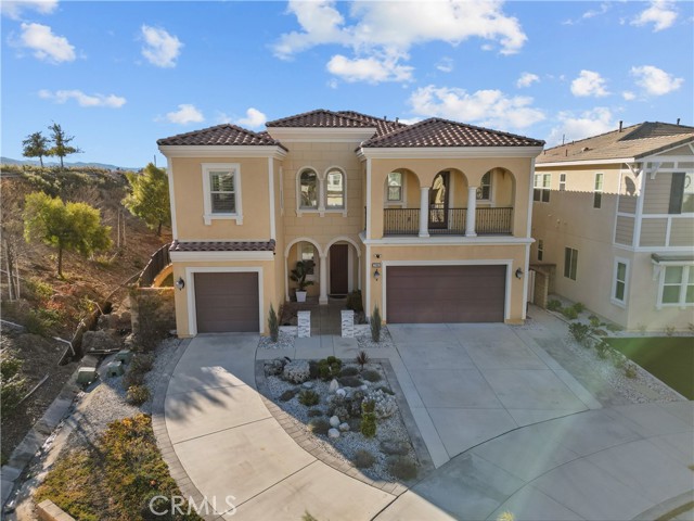 Detail Gallery Image 2 of 73 For 27601 Skylark Ln, Saugus,  CA 91350 - 6 Beds | 5/1 Baths