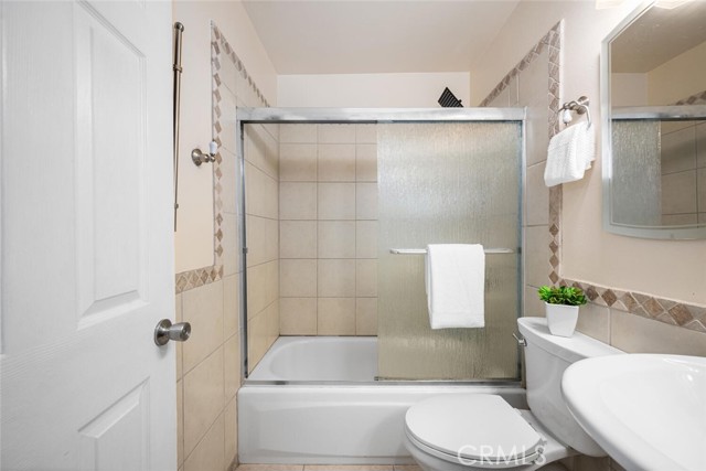 4435 Via Del Prado, Yorba Linda CA: https://media.crmls.org/medias/e23557dc-6ef5-49ff-a102-efa2c0284e00.jpg