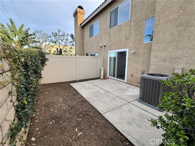 Detail Gallery Image 26 of 39 For 2001 via Como #103,  Corona,  CA 92881 - 2 Beds | 2/1 Baths