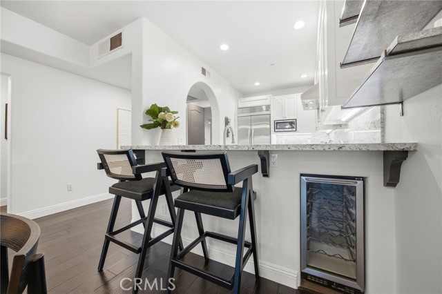 Detail Gallery Image 5 of 32 For 4805 Bellflower #107,  North Hollywood,  CA 91601 - 2 Beds | 2 Baths