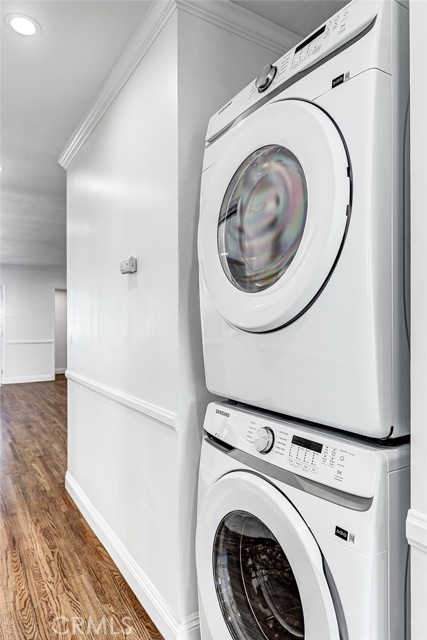 Detail Gallery Image 31 of 38 For 3010 Laurel Ave, Manhattan Beach,  CA 90266 - 4 Beds | 2 Baths