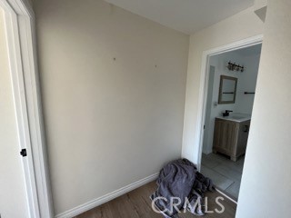 https://media.crmls.org/medias/e236b88c-bcfb-4d60-865c-7e6b93400eb7.jpg?preset=X-Large