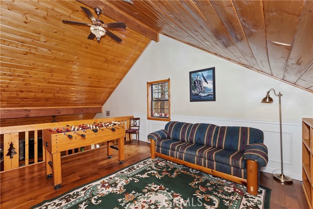 Detail Gallery Image 27 of 49 For 43035 Encino Rd, Big Bear Lake,  CA 92315 - 4 Beds | 3 Baths