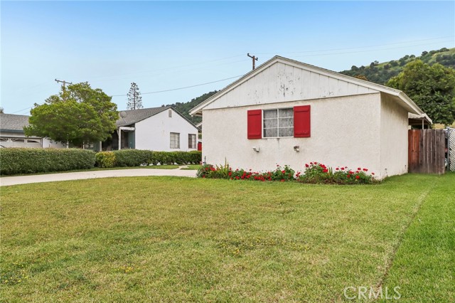 Detail Gallery Image 3 of 23 For 1862 Grier St, Pomona,  CA 91766 - 3 Beds | 1 Baths