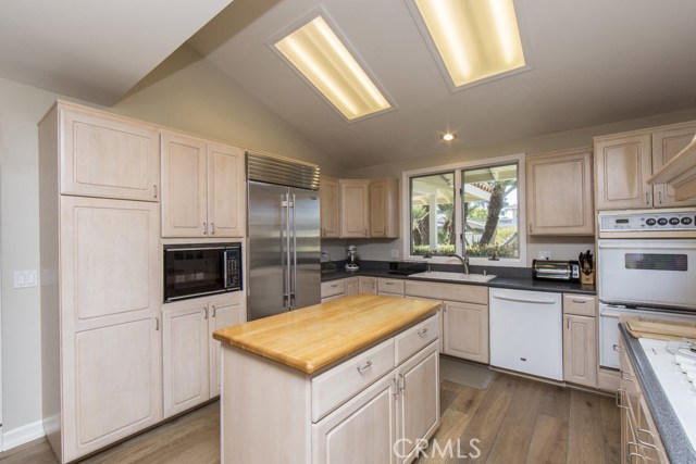 6233 Moongate Drive, Rancho Palos Verdes, California 90275, 3 Bedrooms Bedrooms, ,1 BathroomBathrooms,Residential,Sold,Moongate,PV17056728