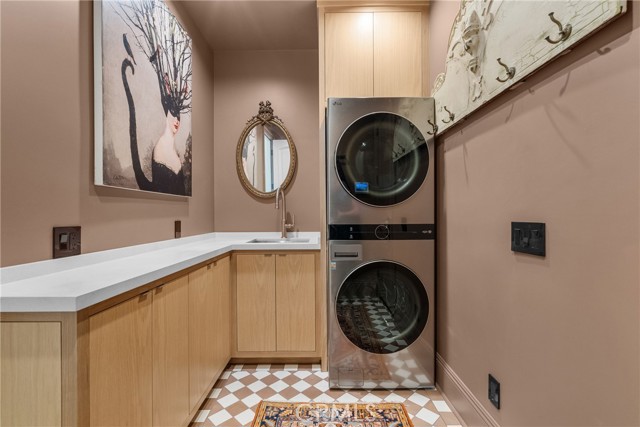 23477 Park Colombo, Calabasas CA: https://media.crmls.org/medias/e23861a1-f8de-47e9-911b-e4f8982e3d8c.jpg