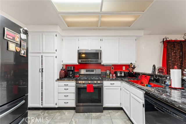 Detail Gallery Image 13 of 37 For 27602 Potomac Dr, Menifee,  CA 92586 - 3 Beds | 2 Baths