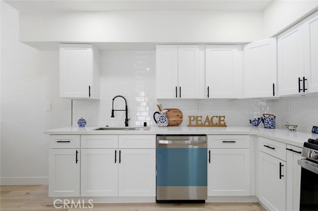 7 Bed Home for Sale in Los Angeles, California