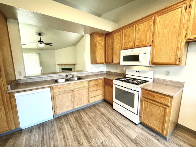 Detail Gallery Image 7 of 36 For 2234 E Childs Ave, Merced,  CA 95341 - 3 Beds | 2 Baths