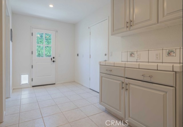 Detail Gallery Image 7 of 14 For 30539 Seahorse Cir, Canyon Lake,  CA 92587 - 3 Beds | 3 Baths