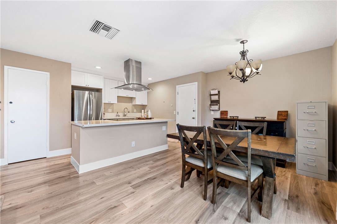 Detail Gallery Image 11 of 44 For 1632 Iowa a,  Costa Mesa,  CA 92626 - 2 Beds | 1 Baths