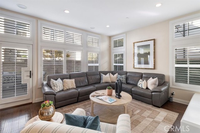 Detail Gallery Image 12 of 34 For 17291 Wareham, Huntington Beach,  CA 92649 - 3 Beds | 2/1 Baths