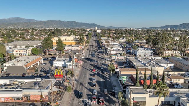 Detail Gallery Image 46 of 58 For 6308 Coldwater Canyon, North Hollywood,  CA 91606 - – Beds | – Baths