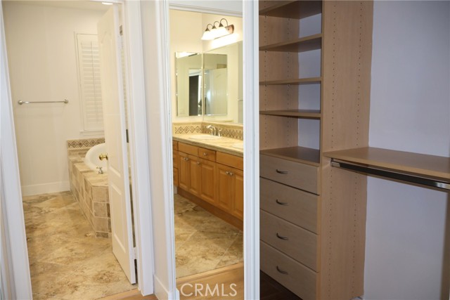 Detail Gallery Image 19 of 42 For 4134 Pacific Coast Hwy #120,  Torrance,  CA 90505 - 4 Beds | 3/1 Baths