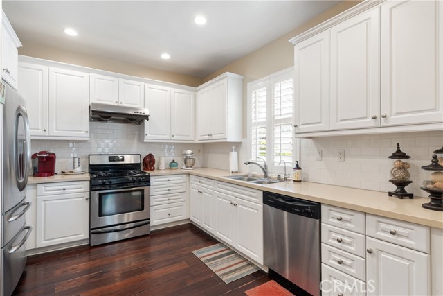 Detail Gallery Image 4 of 30 For 8395 Edgewood St, Chino,  CA 91708 - 3 Beds | 2/1 Baths