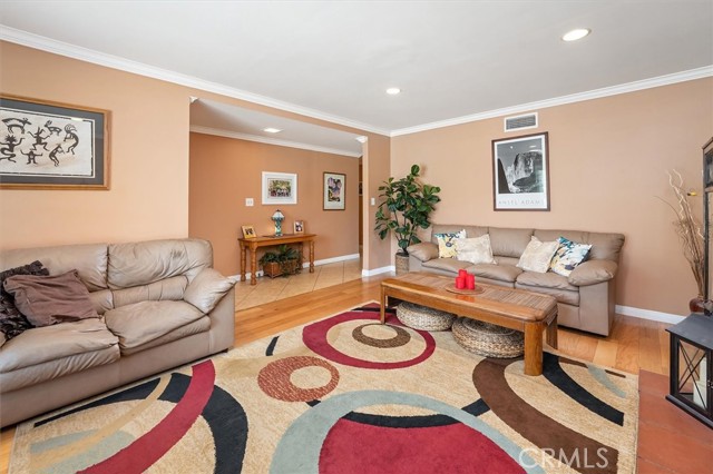 19654 Delight Street, Canyon Country CA: https://media.crmls.org/medias/e23a7284-5e57-431a-b52e-d6901ee0459b.jpg