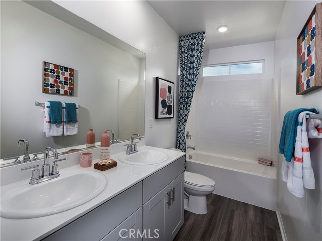 19517 Hanging Rock Road, Lake Elsinore CA: https://media.crmls.org/medias/e23ab29f-0590-46d9-8e50-1e1cca9d50dc.jpg