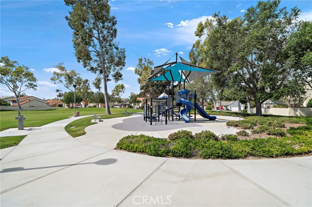 Detail Gallery Image 42 of 44 For 39 Cape Cod, Irvine,  CA 92620 - 4 Beds | 3 Baths