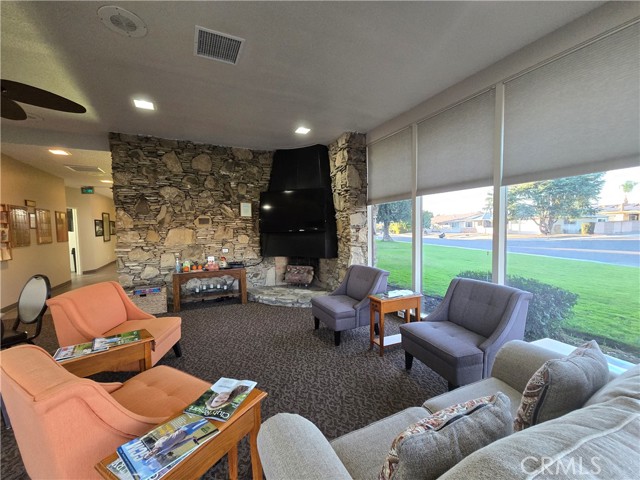 Detail Gallery Image 59 of 73 For 1140 Amberwood Dr, Hemet,  CA 92543 - 2 Beds | 2 Baths