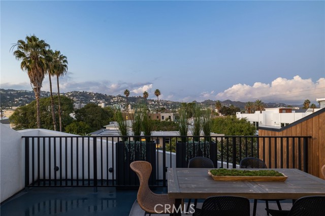 Detail Gallery Image 23 of 24 For 528 N Flores St #102,  West Hollywood,  CA 90048 - 2 Beds | 2/1 Baths