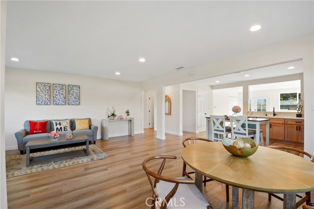 Detail Gallery Image 6 of 37 For 223 N Lark Ellen, West Covina,  CA 91791 - 3 Beds | 3 Baths