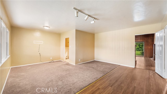 Detail Gallery Image 2 of 20 For 1220 S Eucalyptus Ave, Inglewood,  CA 90301 - 2 Beds | 2 Baths