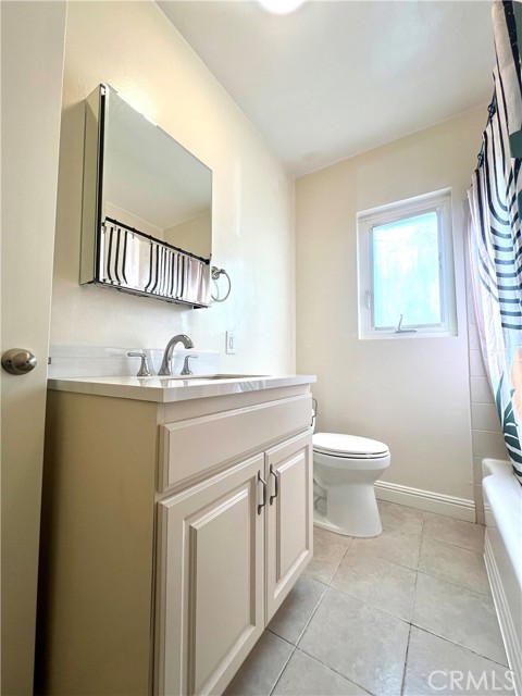 Detail Gallery Image 10 of 14 For 3501 W Alameda Ave, Burbank,  CA 91505 - 1 Beds | 1 Baths