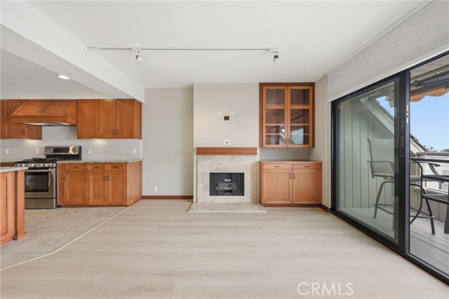 21771 Ocean Vista Drive, Laguna Beach CA: https://media.crmls.org/medias/e23e7073-b1f8-470c-90e2-7f483605241f.jpg