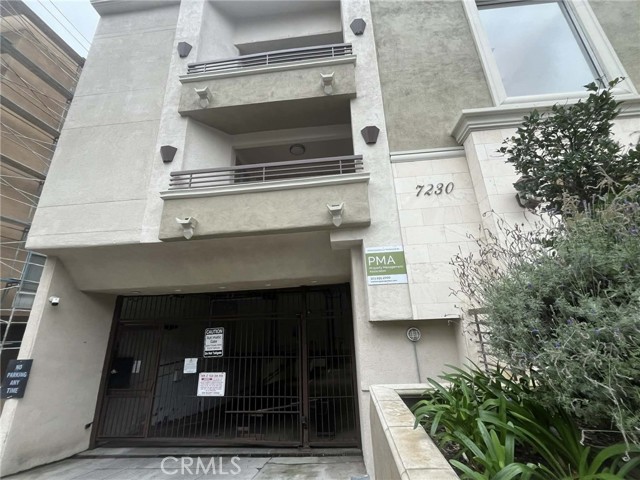 Detail Gallery Image 2 of 10 For 7230 Franklin Ave, Los Angeles,  CA 90046 - – Beds | – Baths