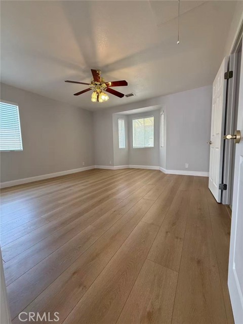 12411 Norton Avenue, Chino CA: https://media.crmls.org/medias/e240a49f-2fd8-4651-9f16-b17cc152dc91.jpg