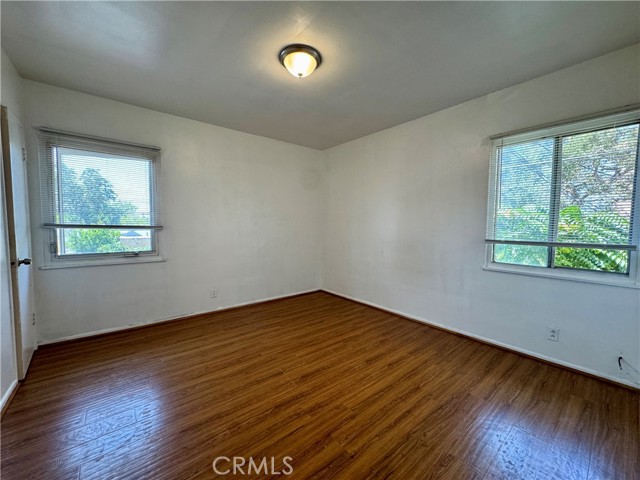 516 E Lomita Avenue, Glendale CA: https://media.crmls.org/medias/e240e4a7-ab0e-4c83-8062-80ceb2985fa5.jpg