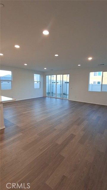 Detail Gallery Image 4 of 8 For 266 Planter Ct, Hemet,  CA 92543 - 4 Beds | 3 Baths