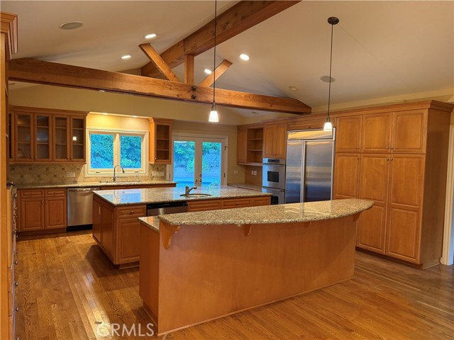 Detail Gallery Image 5 of 15 For 16248 Darcia Pl, Encino,  CA 91436 - 4 Beds | 4 Baths