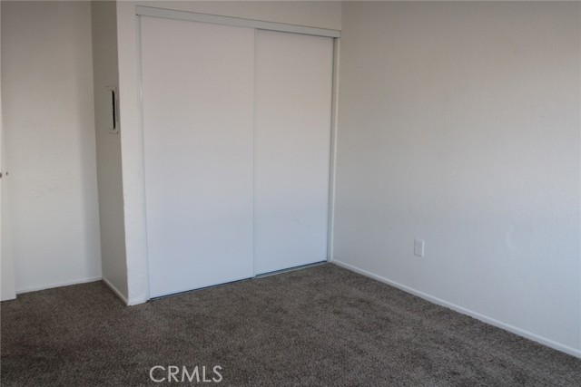 38429 10th E Place, Palmdale CA: https://media.crmls.org/medias/e242bb11-0329-4a22-af58-3cfc75c2723c.jpg