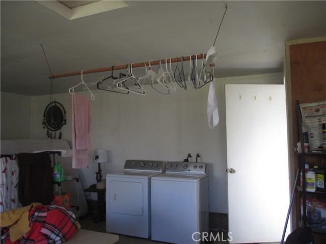 15 Hide A Way Road, Oroville CA: https://media.crmls.org/medias/e242f5e4-ea97-4bc4-bfcf-55c29cc12c45.jpg