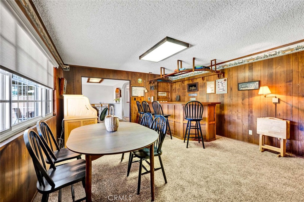 https://media.crmls.org/medias/e2432e6d-dfbb-462d-b976-b1e1515c4597.jpg?preset=X-Large