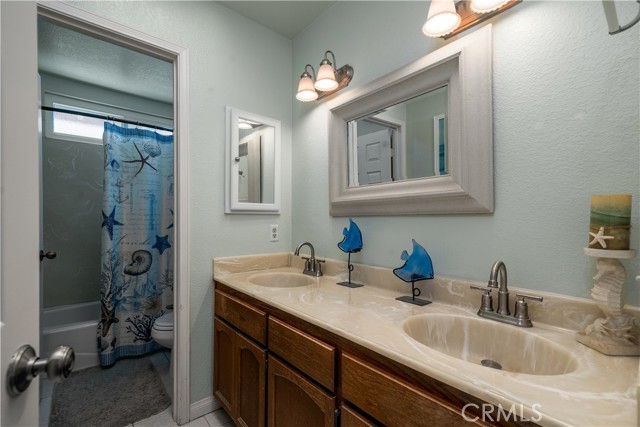 Detail Gallery Image 29 of 49 For 14395 Amorose, Lake Elsinore,  CA 92530 - 4 Beds | 3 Baths