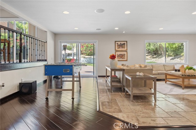 Detail Gallery Image 13 of 25 For 25171 Stageline Dr, Laguna Hills,  CA 92653 - 5 Beds | 4/1 Baths