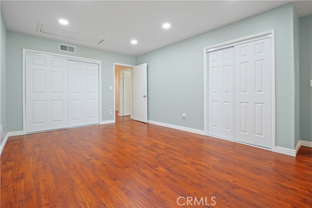 Detail Gallery Image 28 of 47 For 8111 Canby Ave #1,  Reseda,  CA 91335 - 4 Beds | 2/1 Baths
