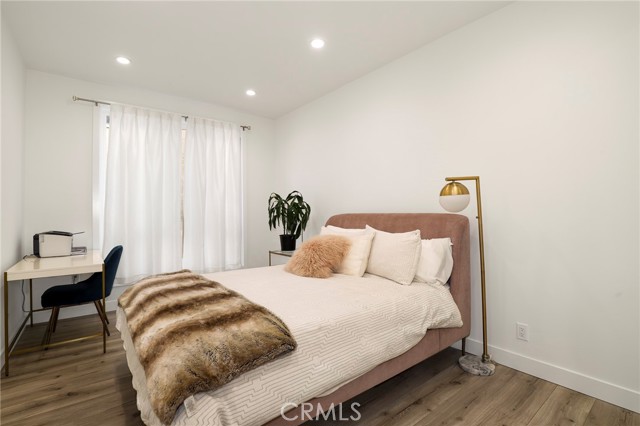 Detail Gallery Image 17 of 25 For 11723 Goshen Ave #103,  Los Angeles,  CA 90049 - 3 Beds | 2 Baths