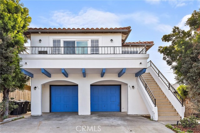 Detail Gallery Image 2 of 17 For 211 Avenida Miramar a,  San Clemente,  CA 92672 - 2 Beds | 2 Baths