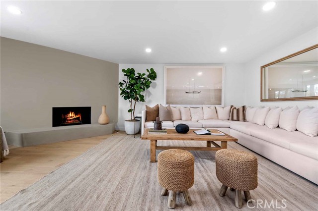 2416 Palm Avenue, Manhattan Beach CA: https://media.crmls.org/medias/e244515d-574f-4813-9536-3dd1527d7eea.jpg