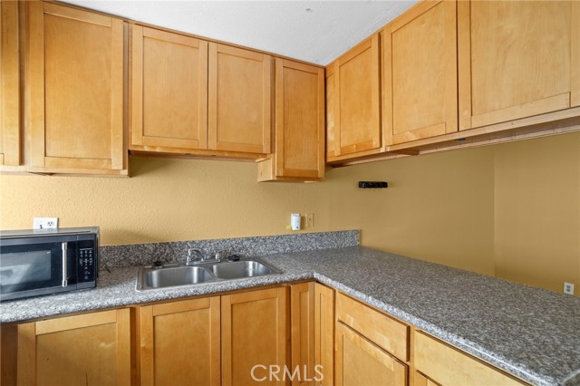 Detail Gallery Image 10 of 22 For 7243 Milton #12,  Whittier,  CA 90602 - 1 Beds | 1 Baths