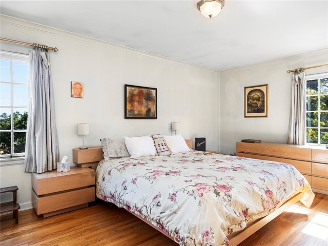 1624 Arboles Drive, Glendale CA: https://media.crmls.org/medias/e2450863-a1f8-461a-a745-3a82956f8ac1.jpg