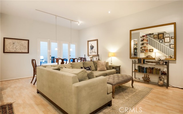 1304 12th Street, Manhattan Beach, California 90266, 2 Bedrooms Bedrooms, ,3 BathroomsBathrooms,Residential,Sold,12th,SB16714626