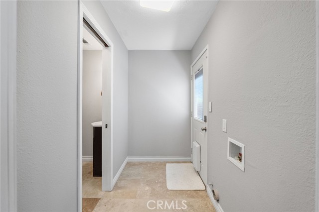 40493 Calle Katerine, Temecula CA: https://media.crmls.org/medias/e246793d-8817-45b0-8f38-7cdd5ac0288f.jpg